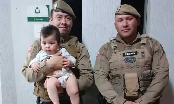 Bebê de oito meses é reanimado pela Polícia Militar após cair do sofá e entrar em convulsão