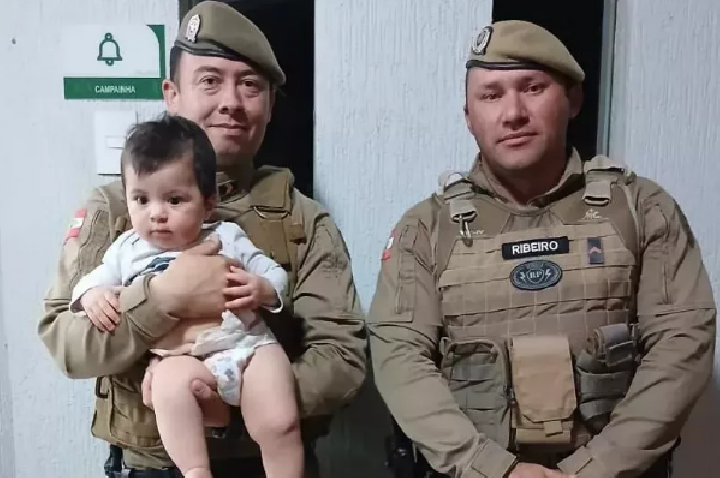 Bebê de oito meses é reanimado pela Polícia Militar após cair do sofá e entrar em convulsão