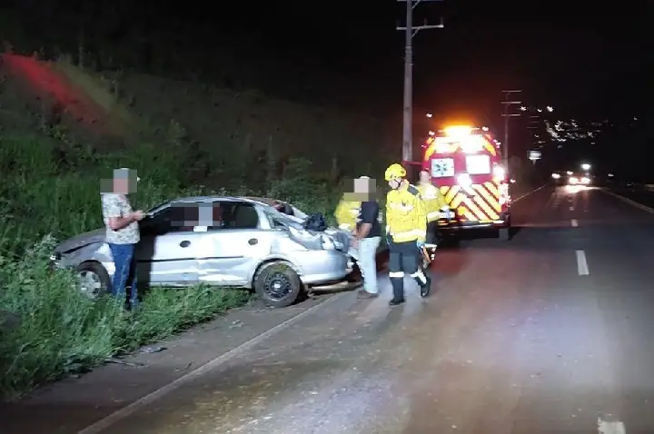 Homem fica gravemente ferido em capotamento registrado em Videira