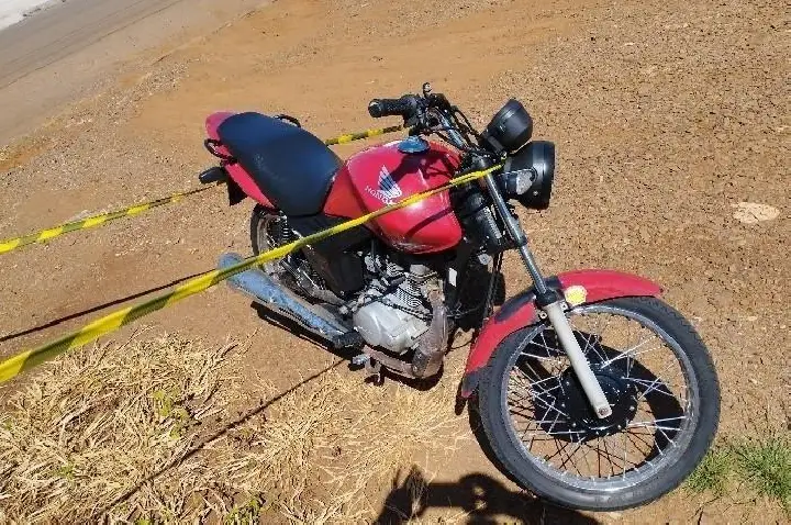 Motocicleta furtada é recuperada pela Polícia Militar em Campos Novos