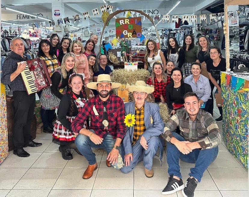 Lojas Magrão  leva o 1° lugar no concurso de são joão de Campos Novos