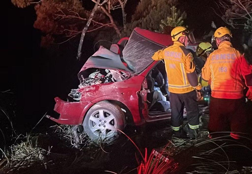 Sobrevivente em acidente com 6 mortes é preso no hospital