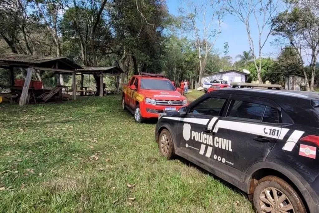 Homem achado morto em rio do Oeste foi assassinado e teve morte gravada