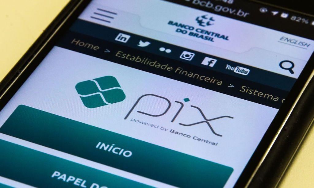 Banco Central anuncia mudanças no funcionamento do Pix no celular