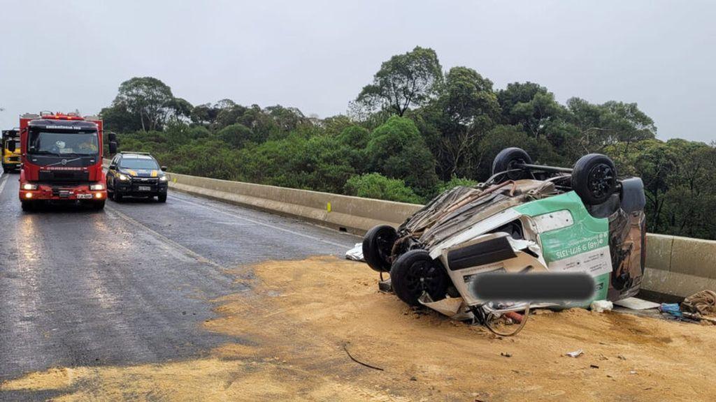 Dois homens morrem durante grave acidente na BR-282