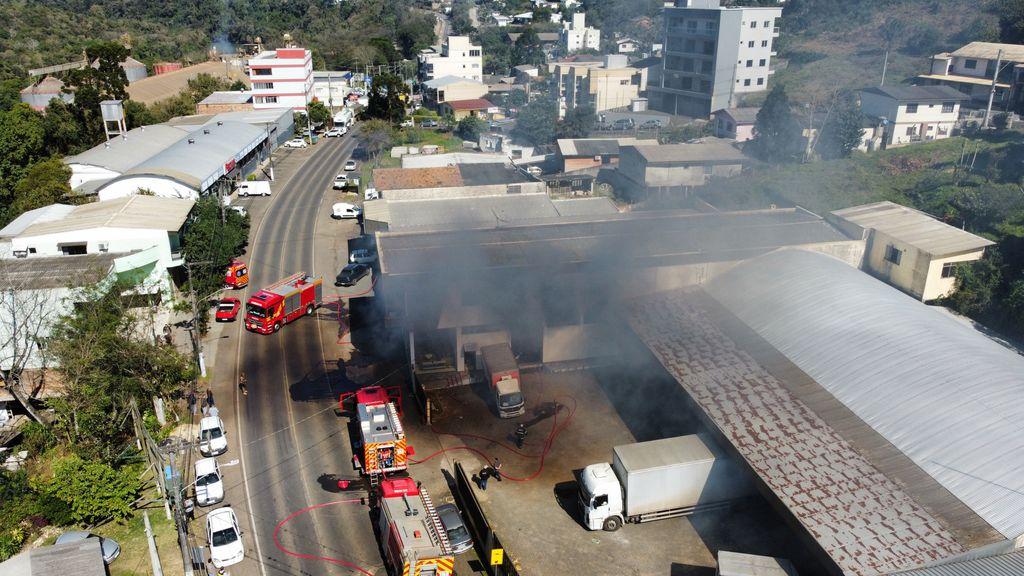 Incêndio atinge empresa de Joaçaba