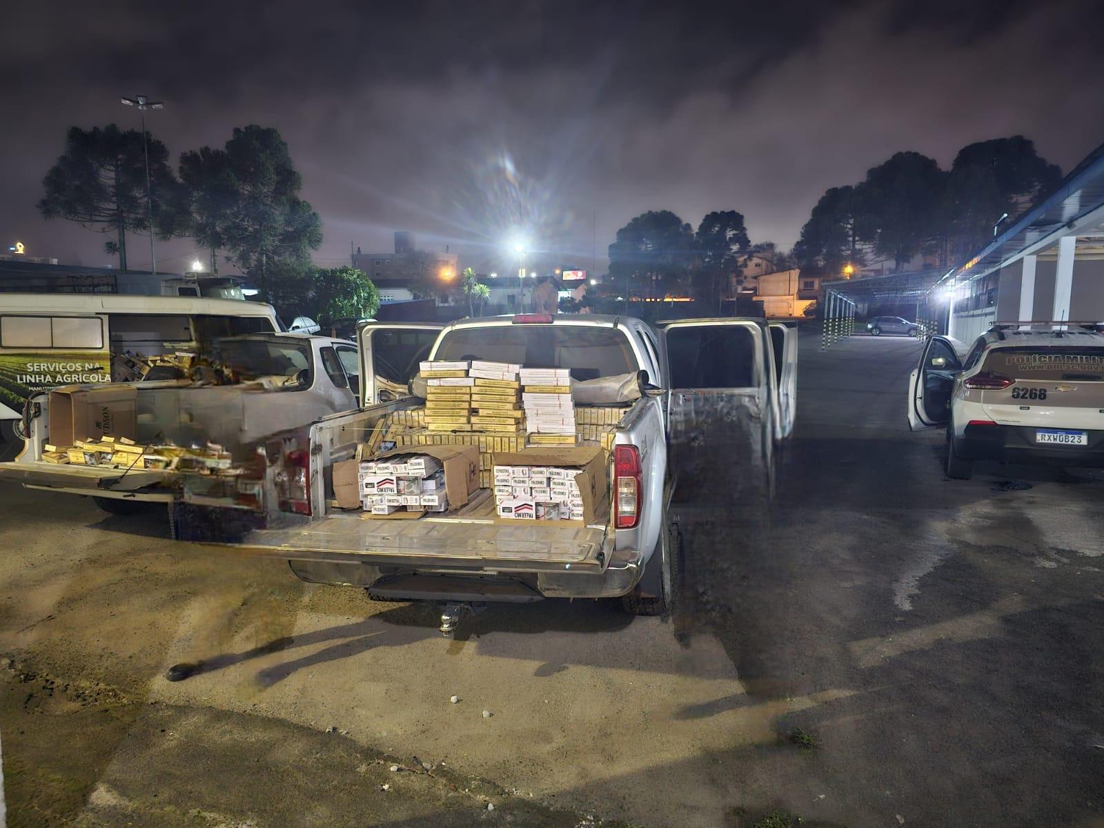 Três veículos carregados com cigarros contrabandeados são apreendidos no interior de Campos Novos