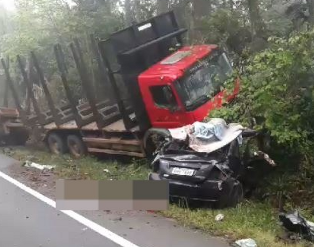 Grave acidente na BR-280 resulta na morte de cinco pessoas no Norte de SC