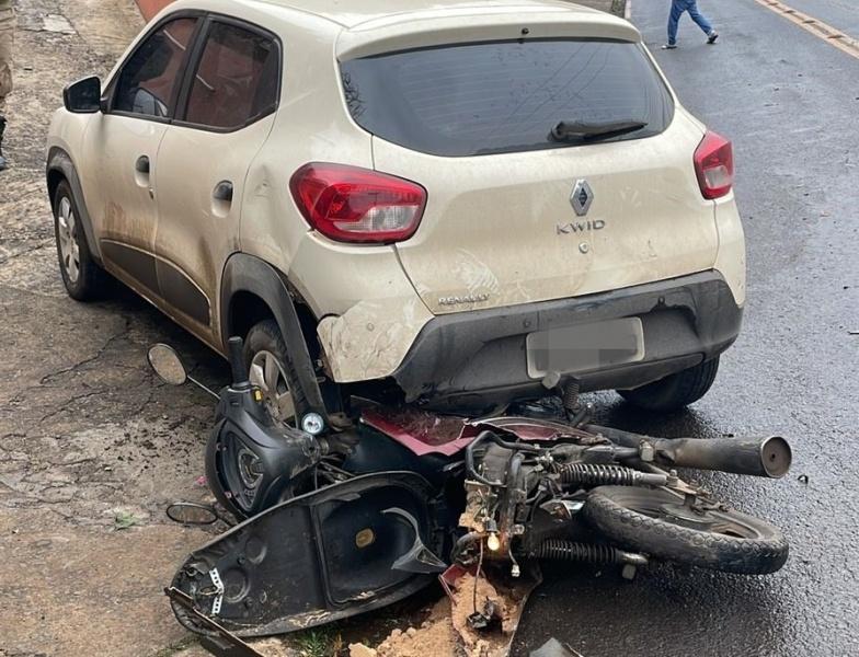 Motociclista é arrastada por carro após colisão em Joaçaba