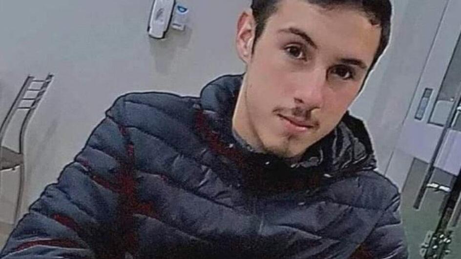 Acidente entre ônibus e motocicleta termina em morte de jovem no Sul de SC