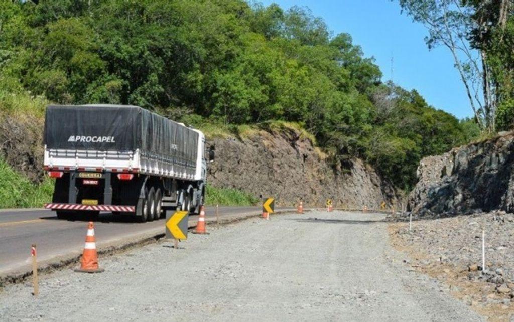 DNIT assina contrato para estudos e projetos de duplicação de trecho da BR-282