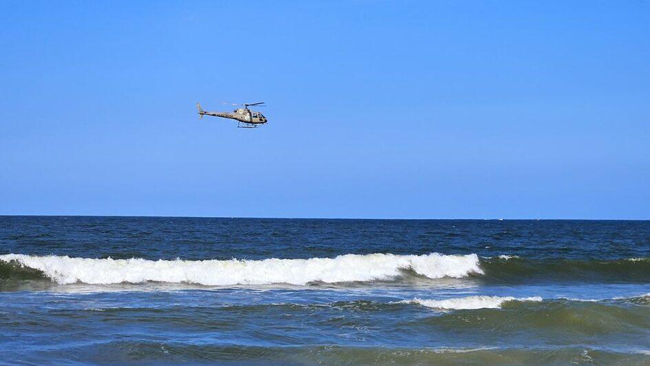 Menino de 14 anos desaparece ao entrar no mar em Barra Velha