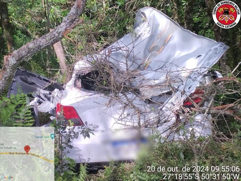 Motorista morre em colisão frontal com caminhão na BR-470