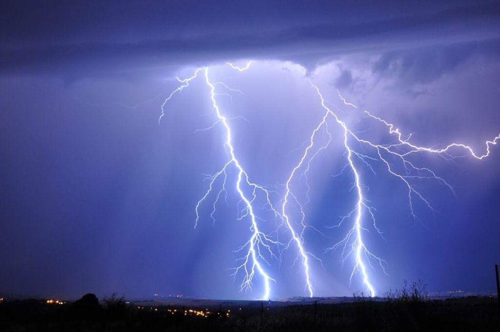 “Onda de tempestades”: O que esperar do ciclone que passa perto de SC